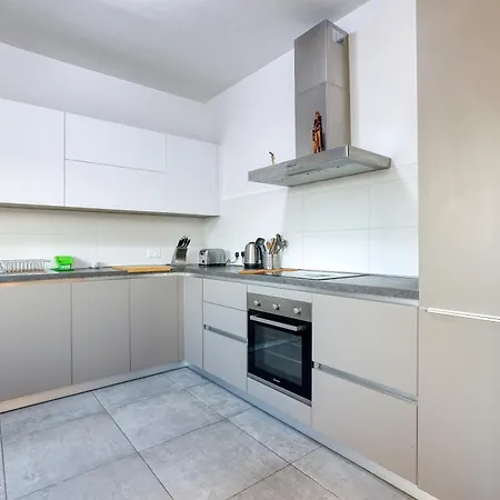 Stylish & Cosy 2br In The Heart Of St' Julians By 360 Estates St. Julian's