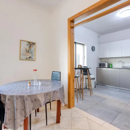 Stylish & Cosy 2br In The Heart Of St' Julians By 360 Estates * Saint Julian's