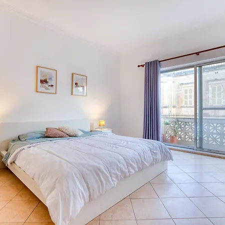 Stylish & Cosy 2br In The Heart Of St' Julians By 360 Estates St. Julian's