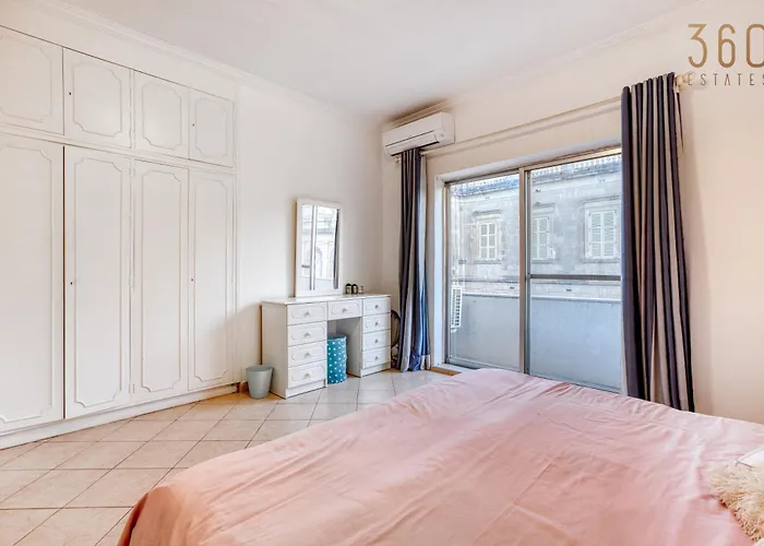 Stylish & Cosy 2br In The Heart Of St' Julians By 360 Estates San Julián