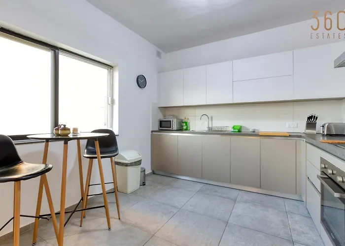 Stylish & Cosy 2br In The Heart Of St' Julians By 360 Estates Apartamento San Julián