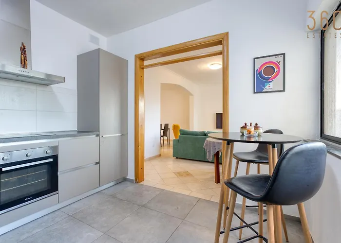Apartamento Stylish & Cosy 2br In The Heart Of St' Julians By 360 Estates San Julián