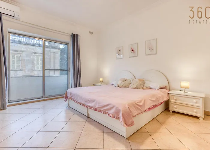 Apartamento Stylish & Cosy 2br In The Heart Of St' Julians By 360 Estates San Julián